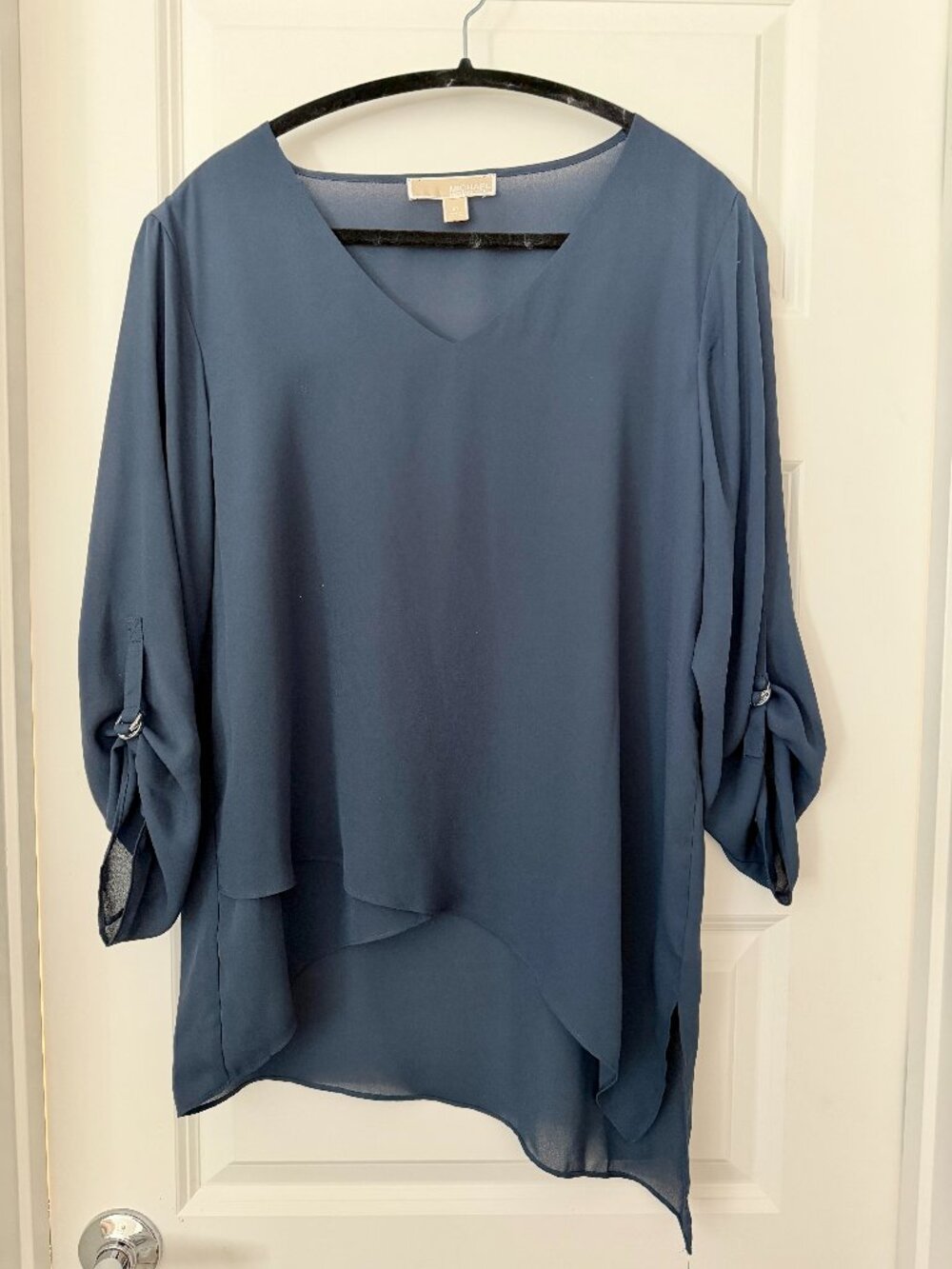 Michael Kors V-neck Navy blouse size 10